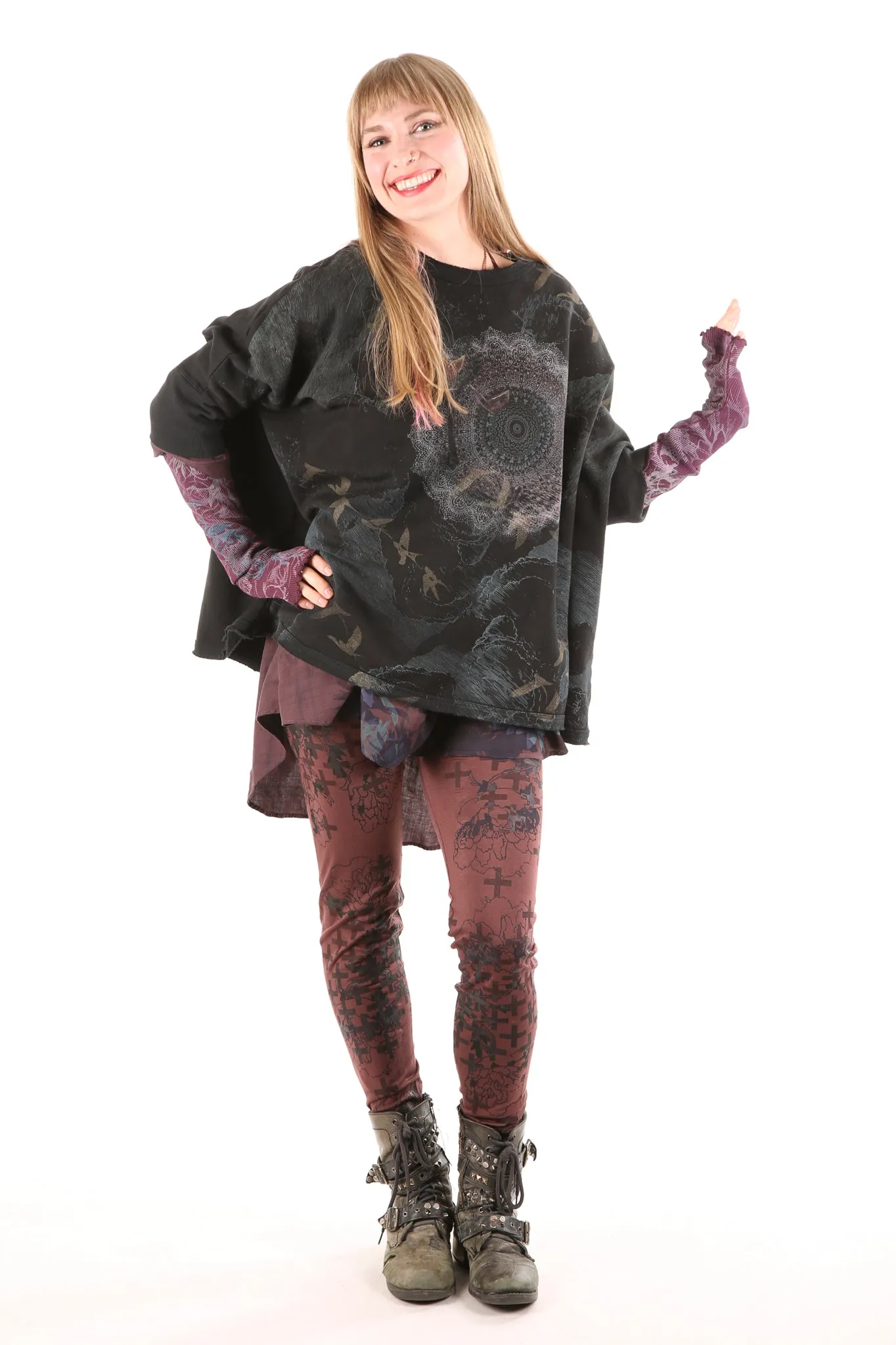 2210  Cozy Fleece Square Sweatshirt Printed Black
