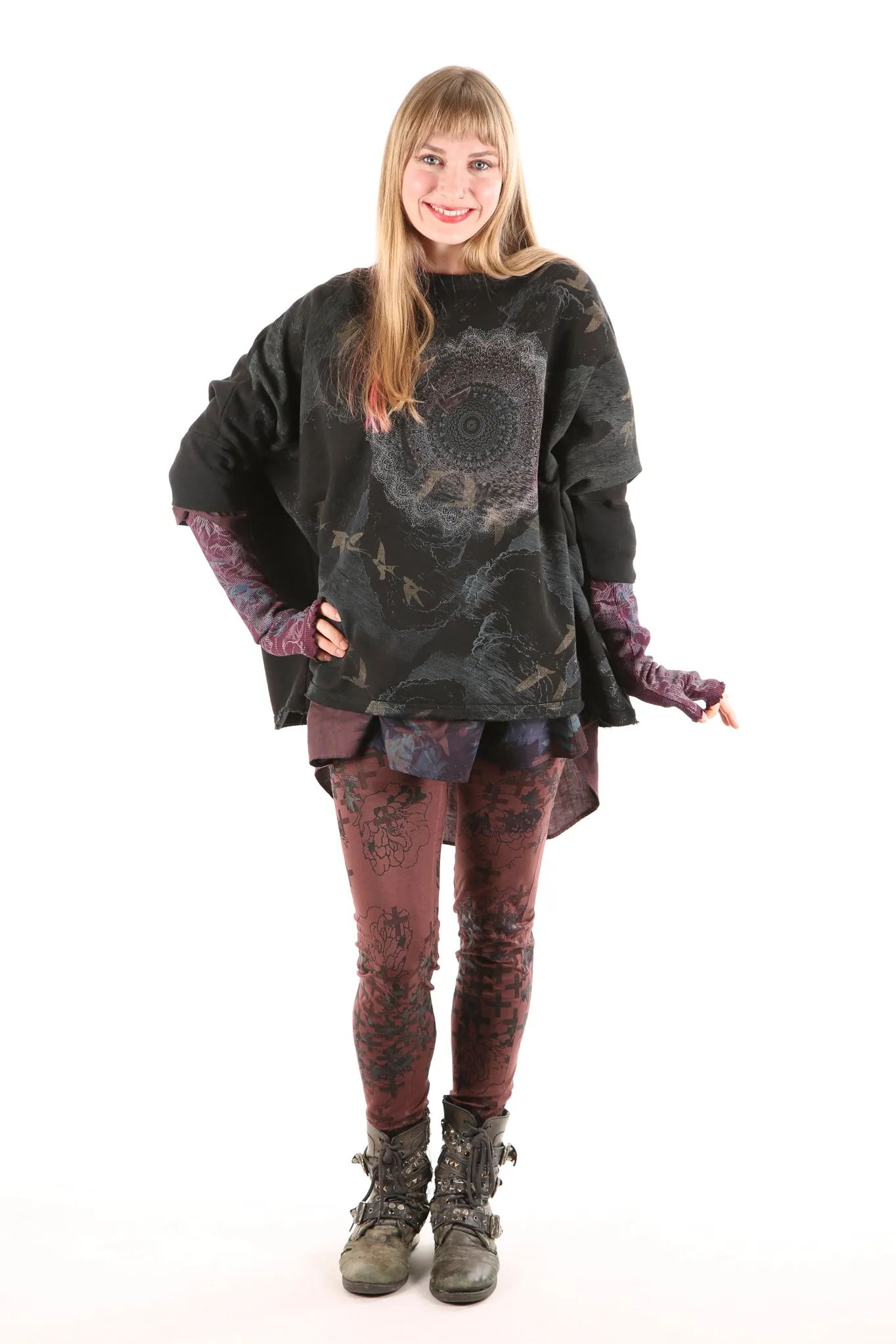2210  Cozy Fleece Square Sweatshirt Printed Black