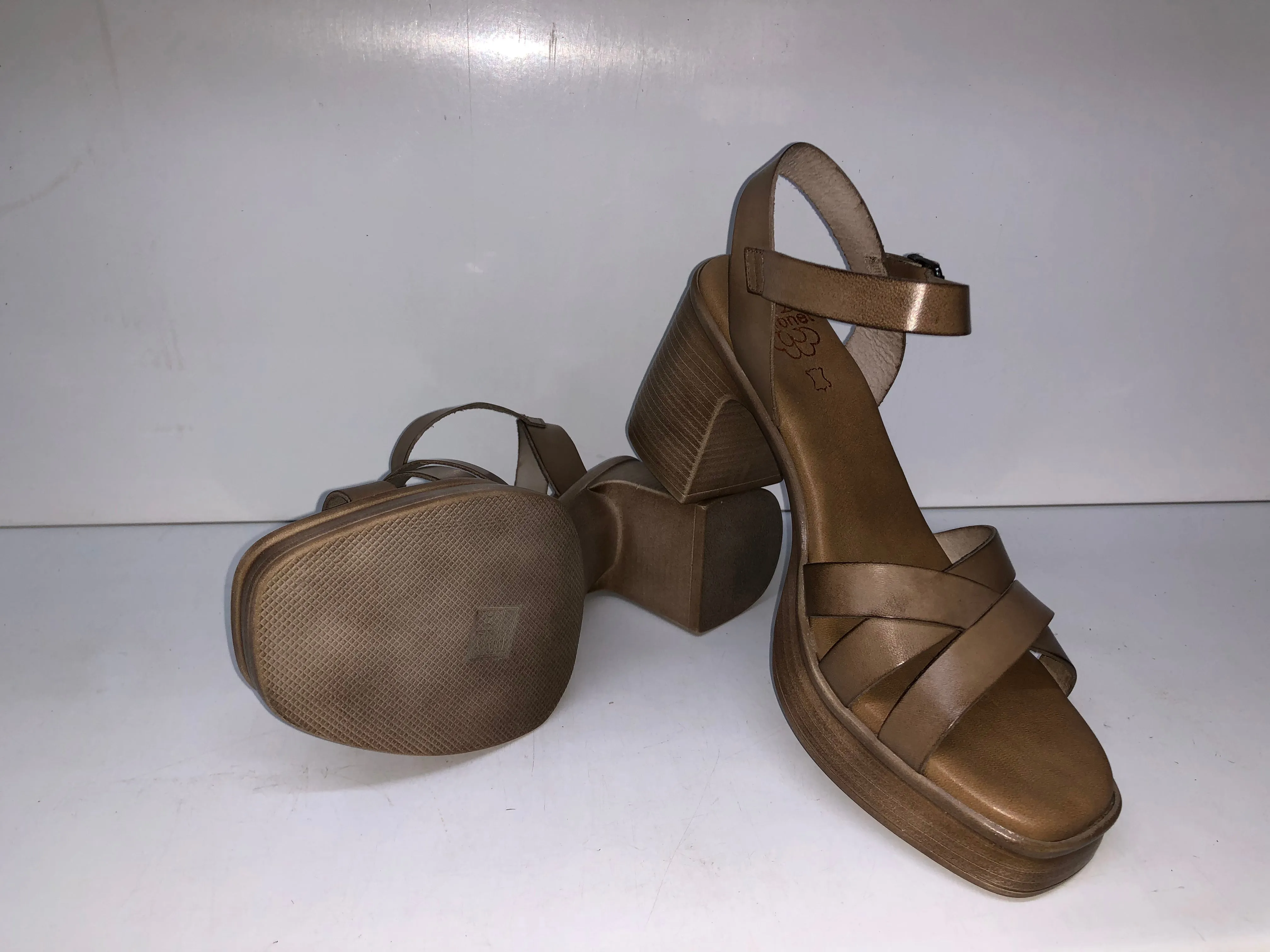 3052 TAUPE