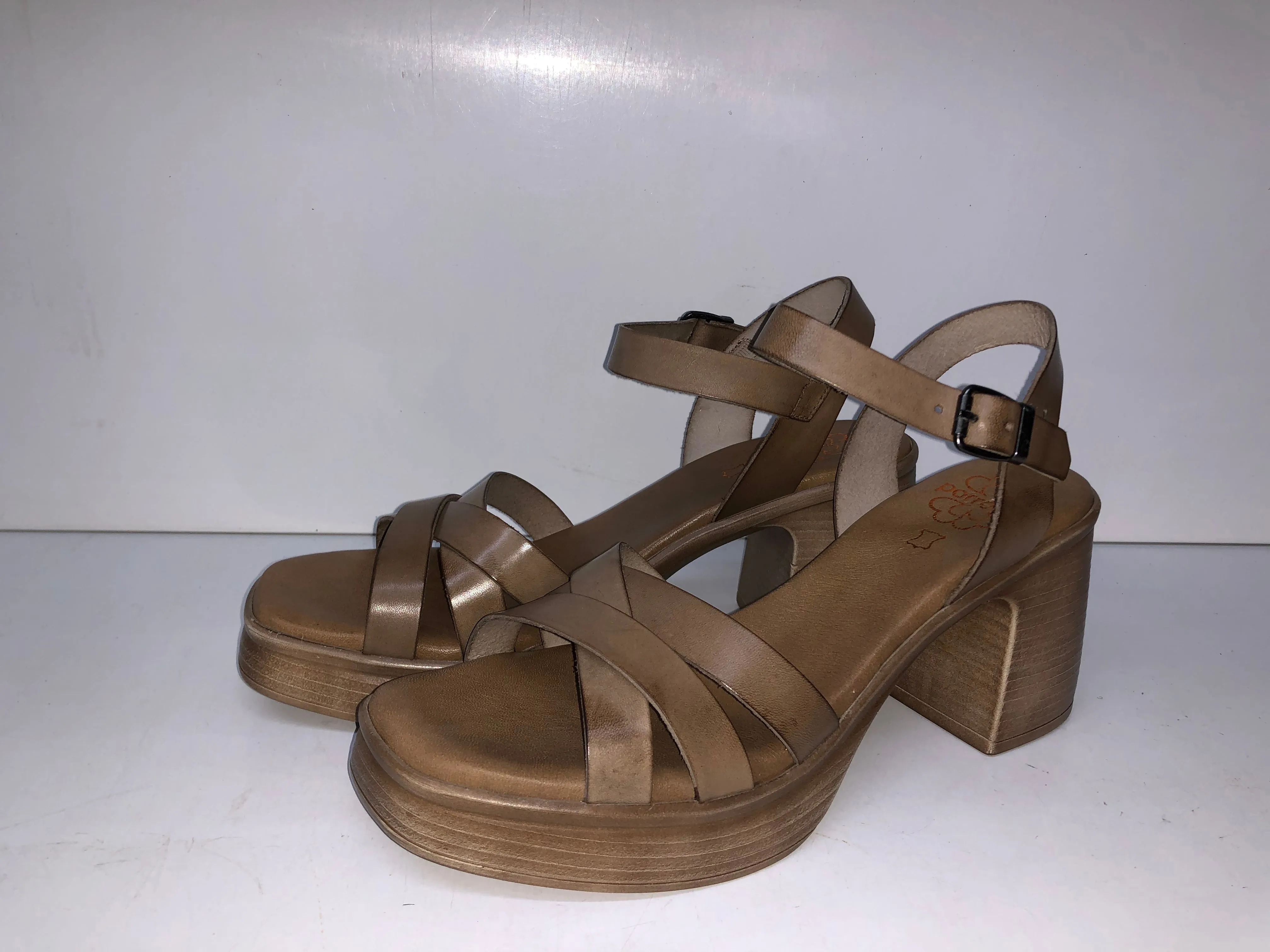 3052 TAUPE