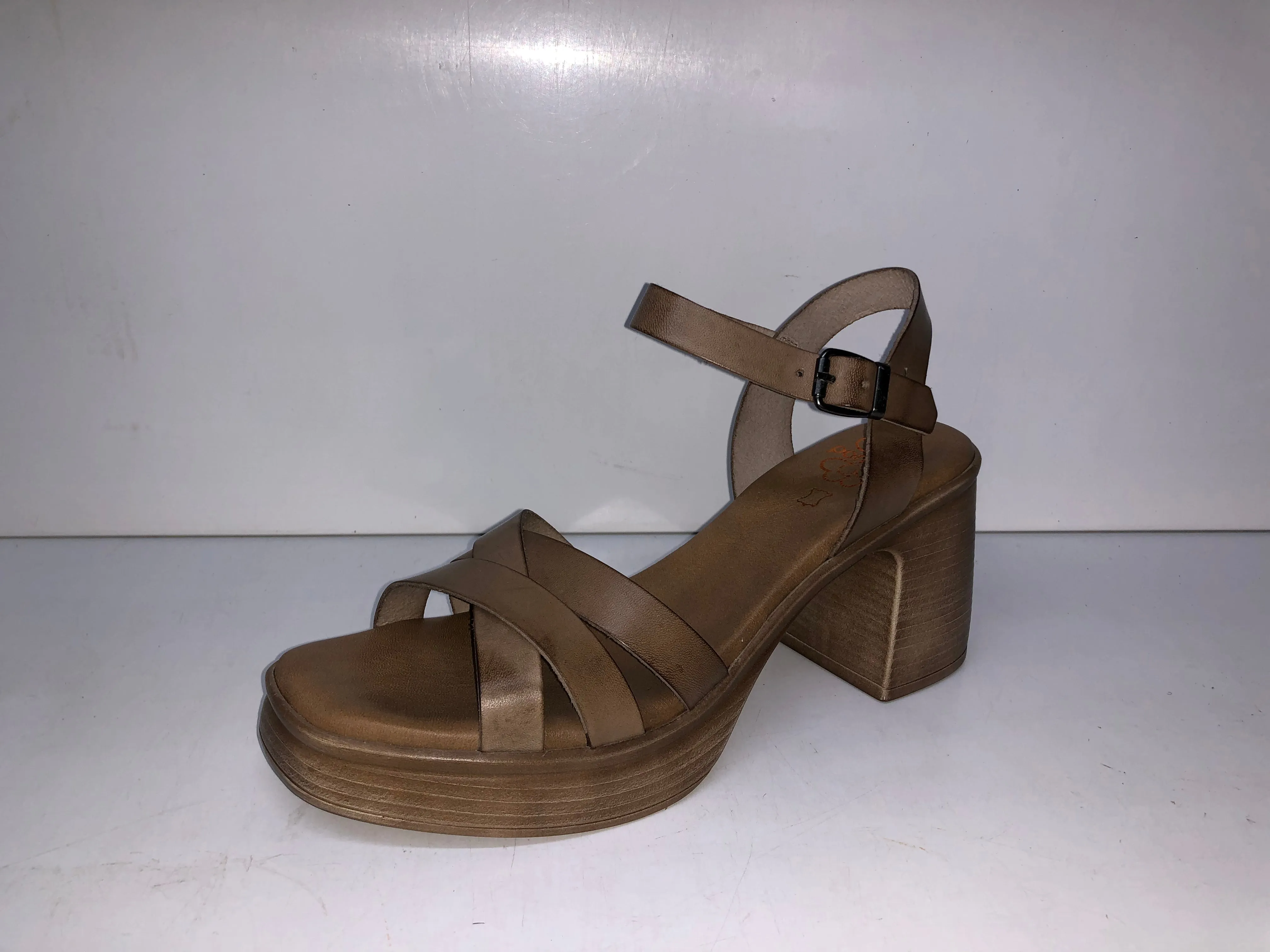 3052 TAUPE