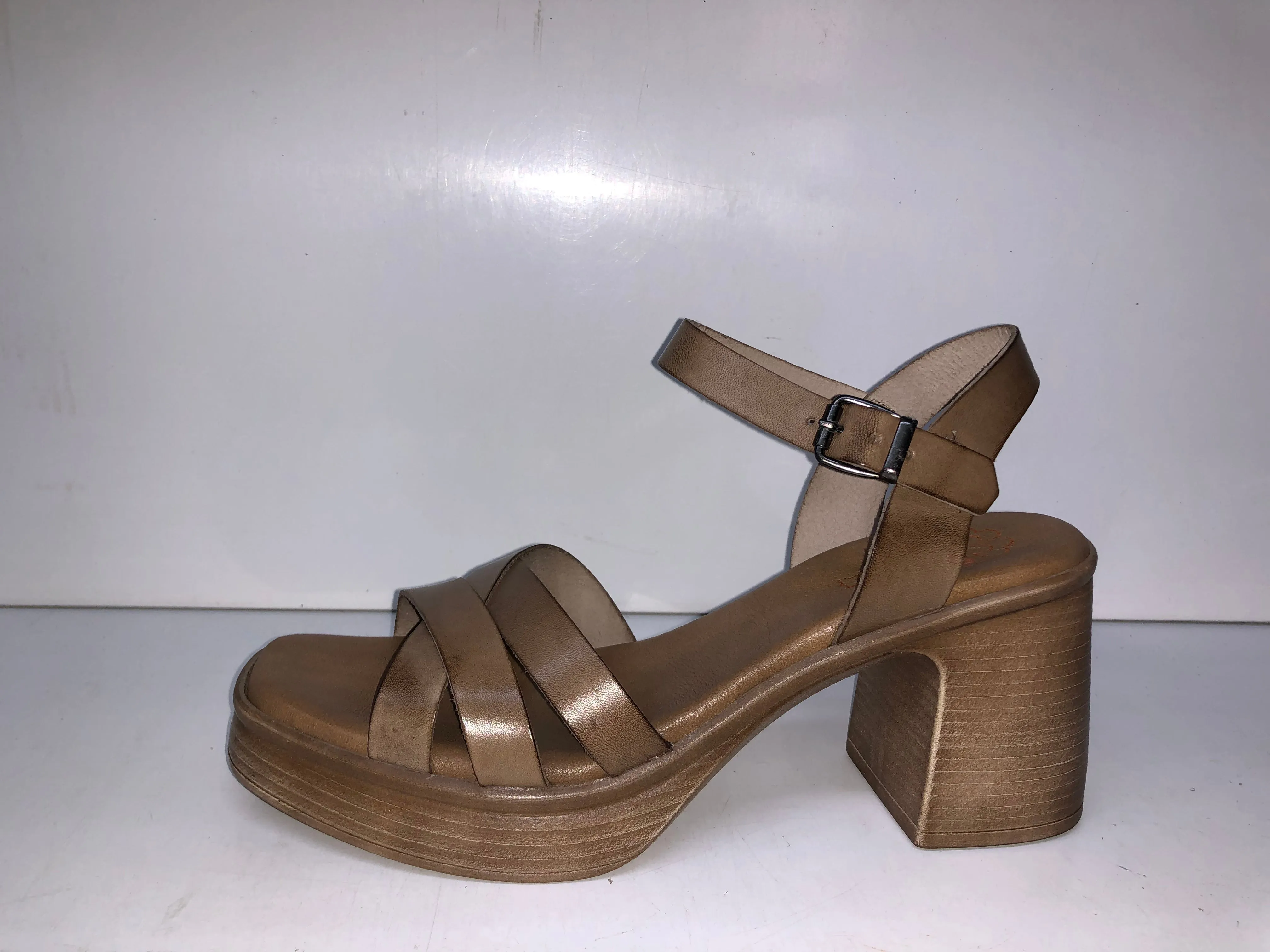 3052 TAUPE