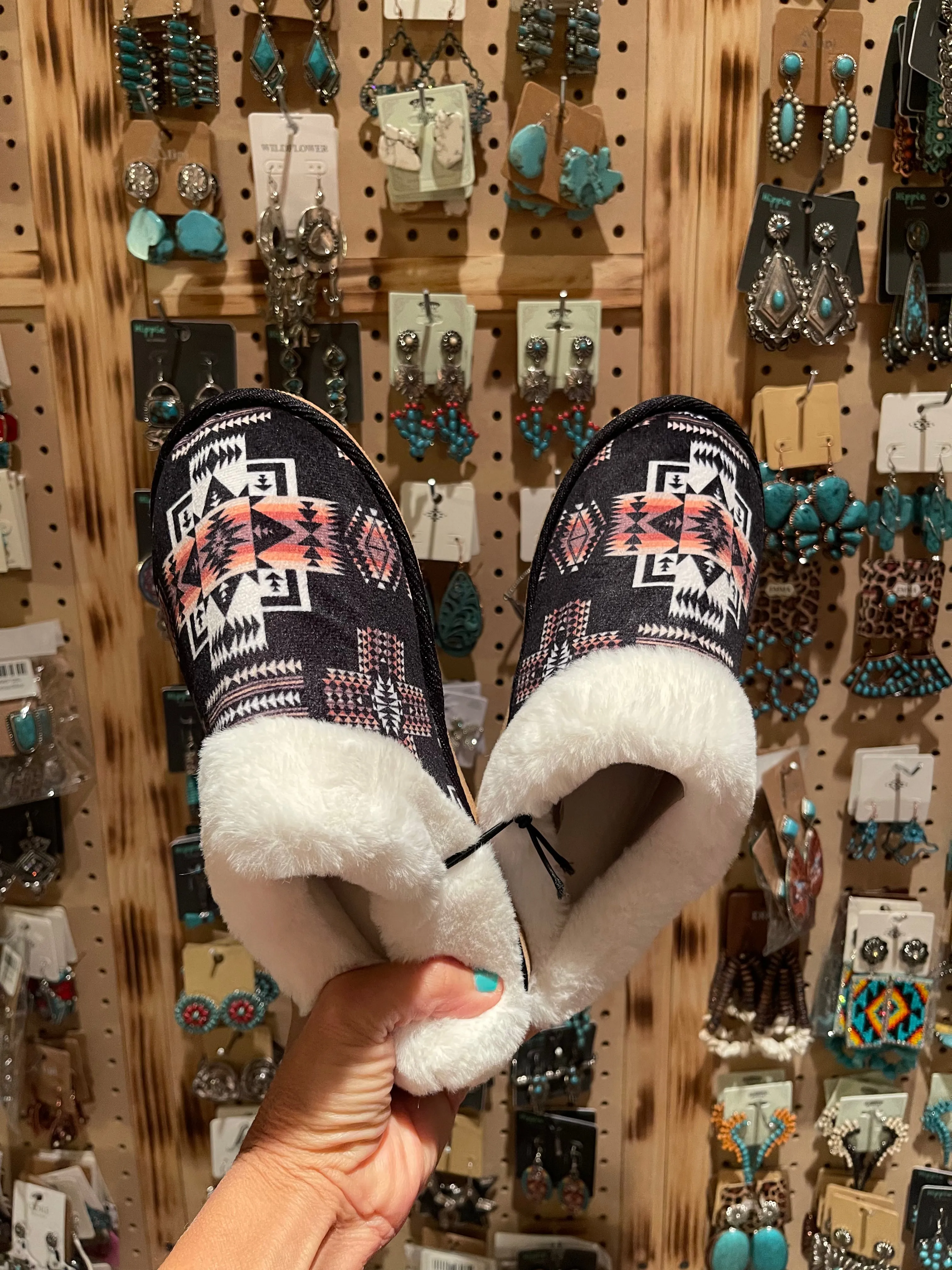 Adult aztec slippers in black  WITH HEEL