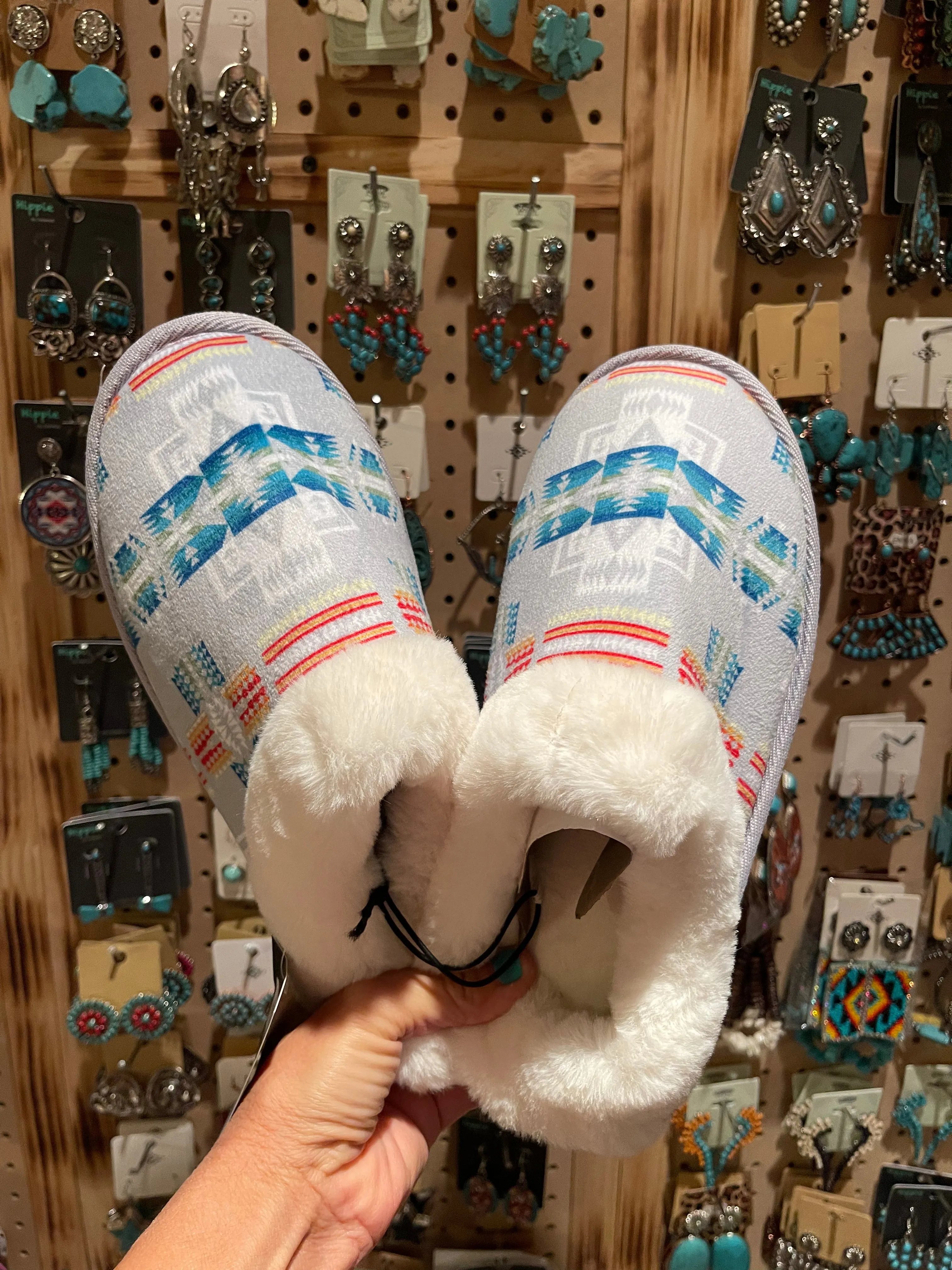 Adult aztec slippers in grey  WITH HEEL