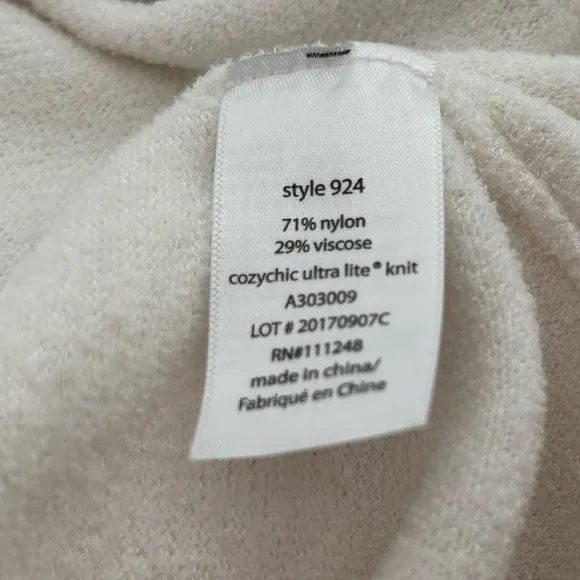 Barefoot Dreams creamy white cozychic open cardigan size large/xlarge