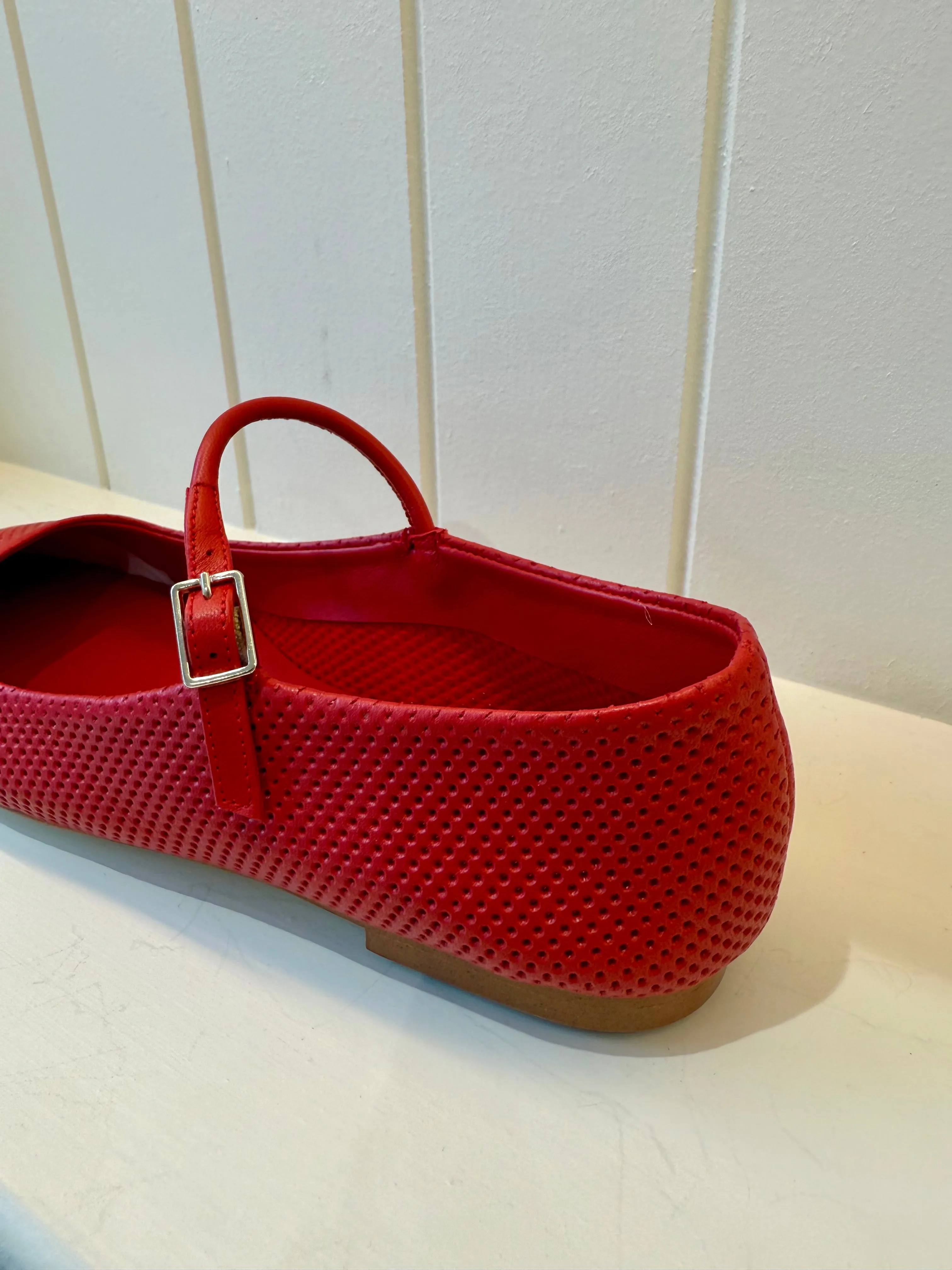 Evita Ballerina - Red