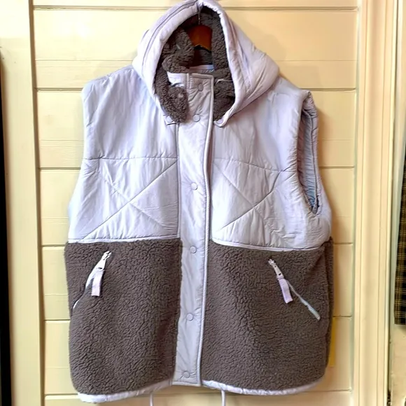 FP Movement AdventureAwaits Fleece Vest Size M.