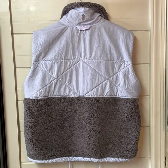 FP Movement AdventureAwaits Fleece Vest Size M.