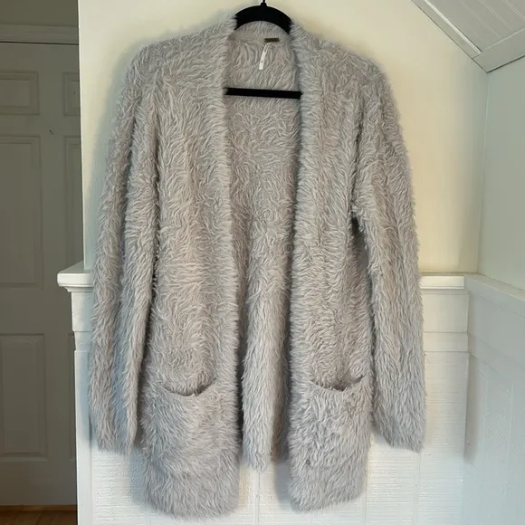 Free People Cozy Faux Fur Cardigan Sweater in Silver Cloud size Small, like new