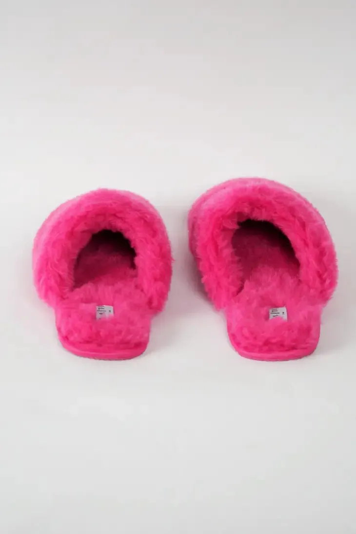 HOME GIRL SLIPPERS