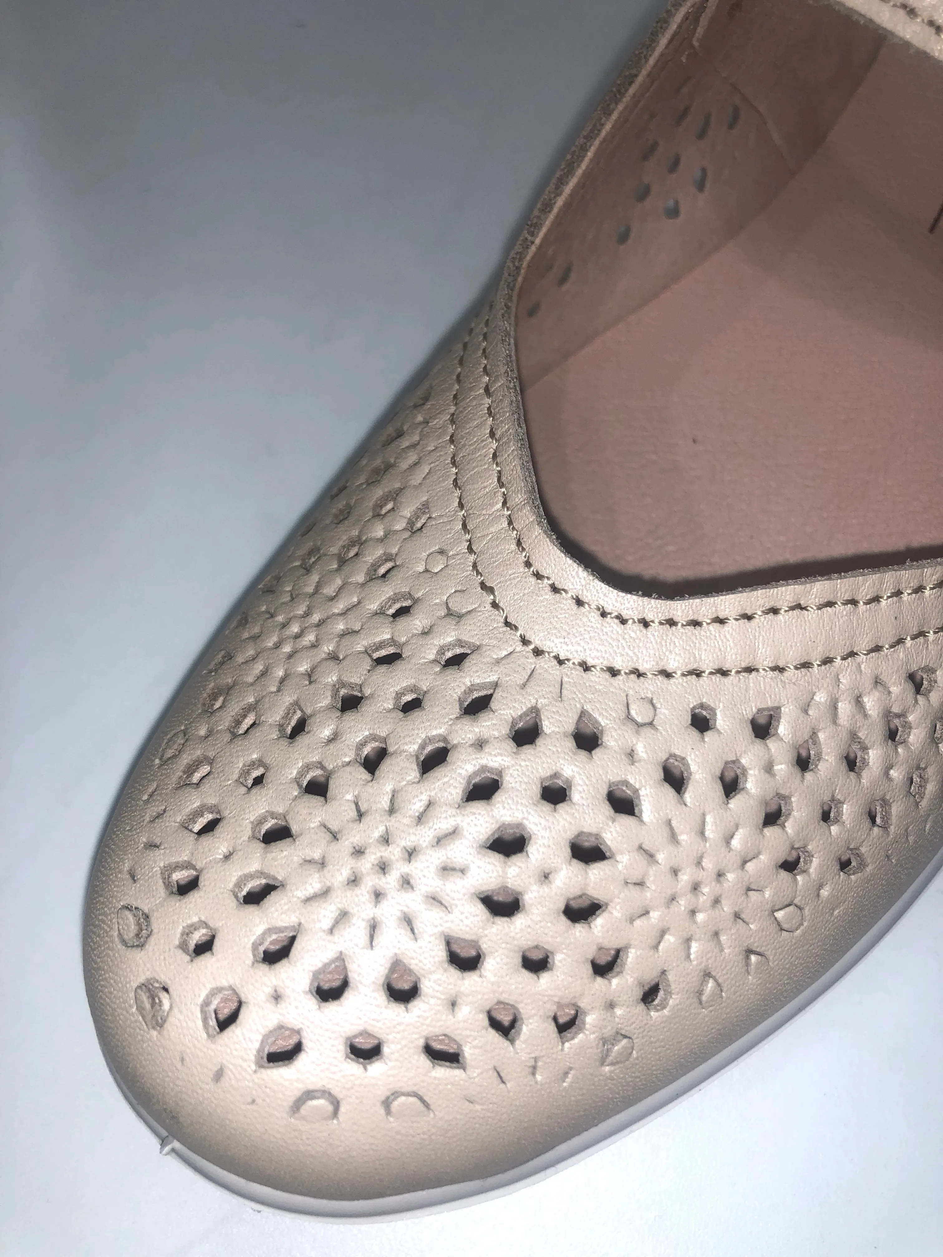 LA26814ND BEIGE