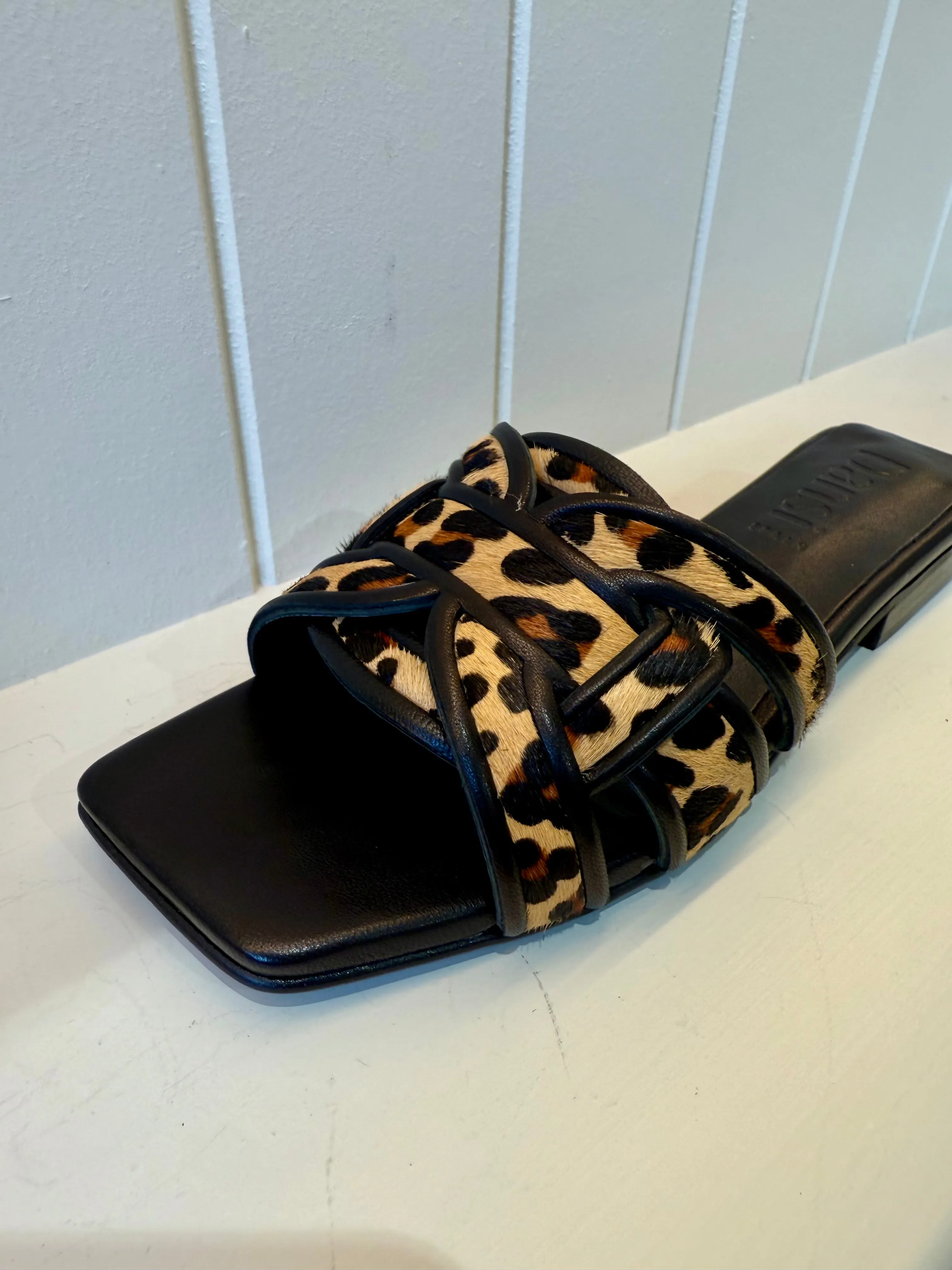 Leopardo Sandal - Leo