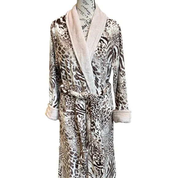 Natori Robe