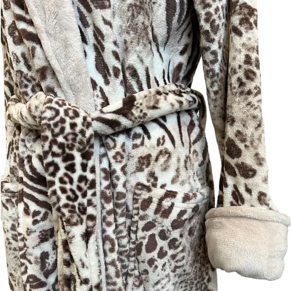 Natori Robe