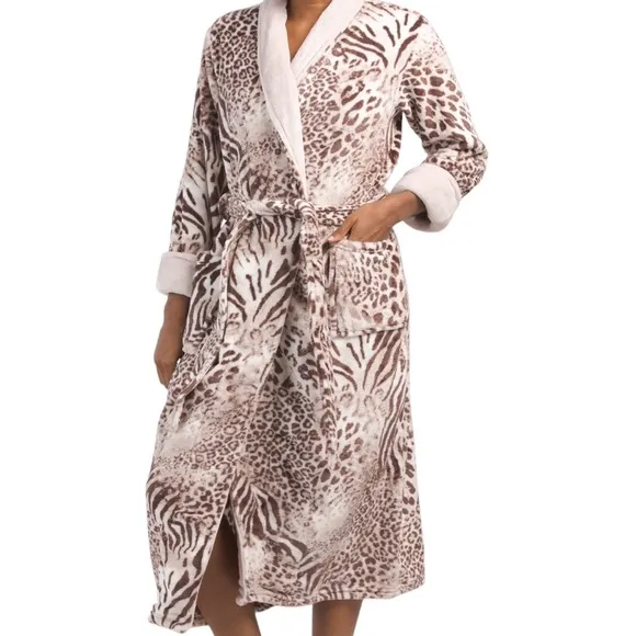 Natori Robe