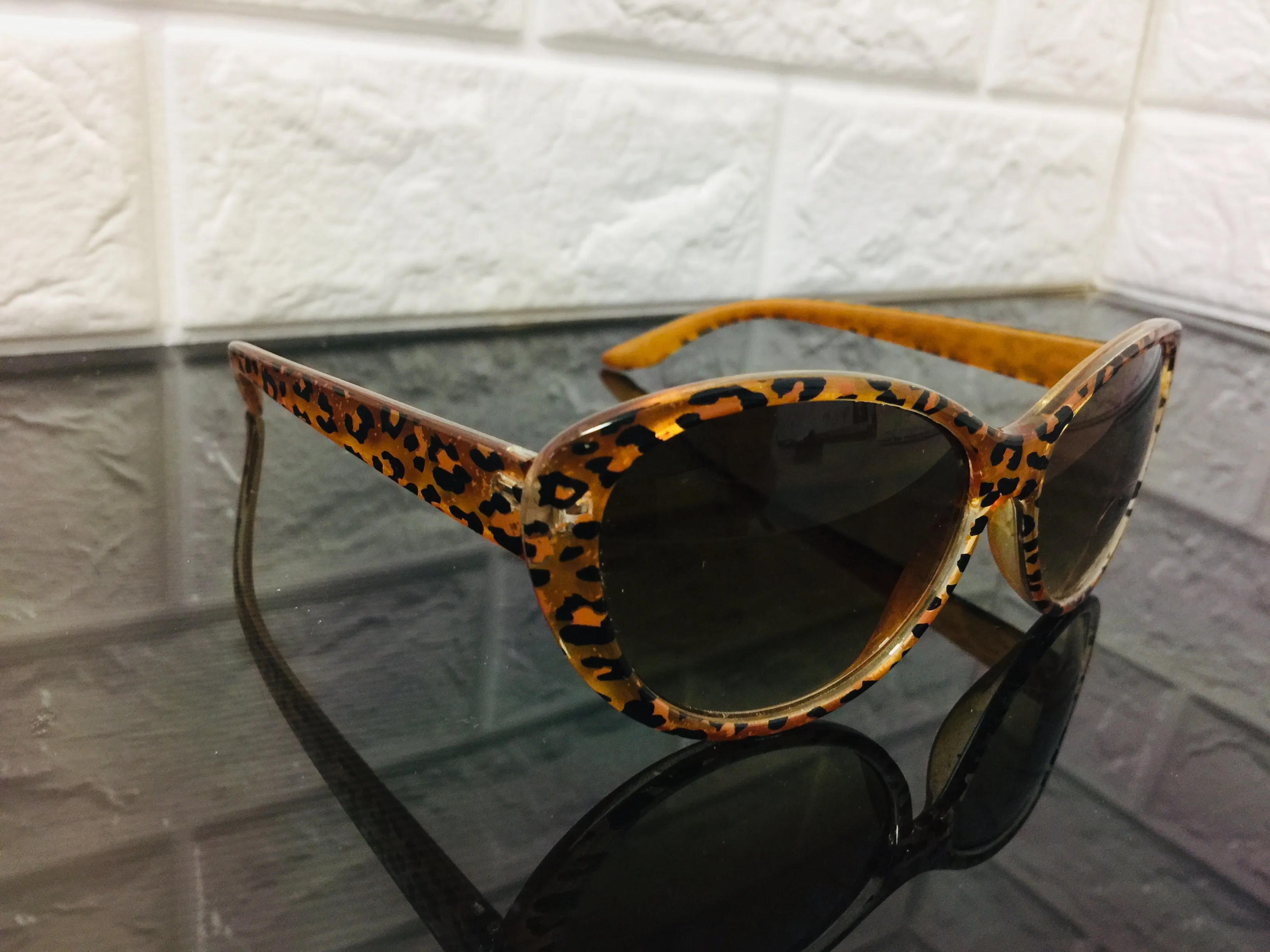 New Designer Rep. Sunglasses, 400 UV Protection! Stylish Gradient Lenses!