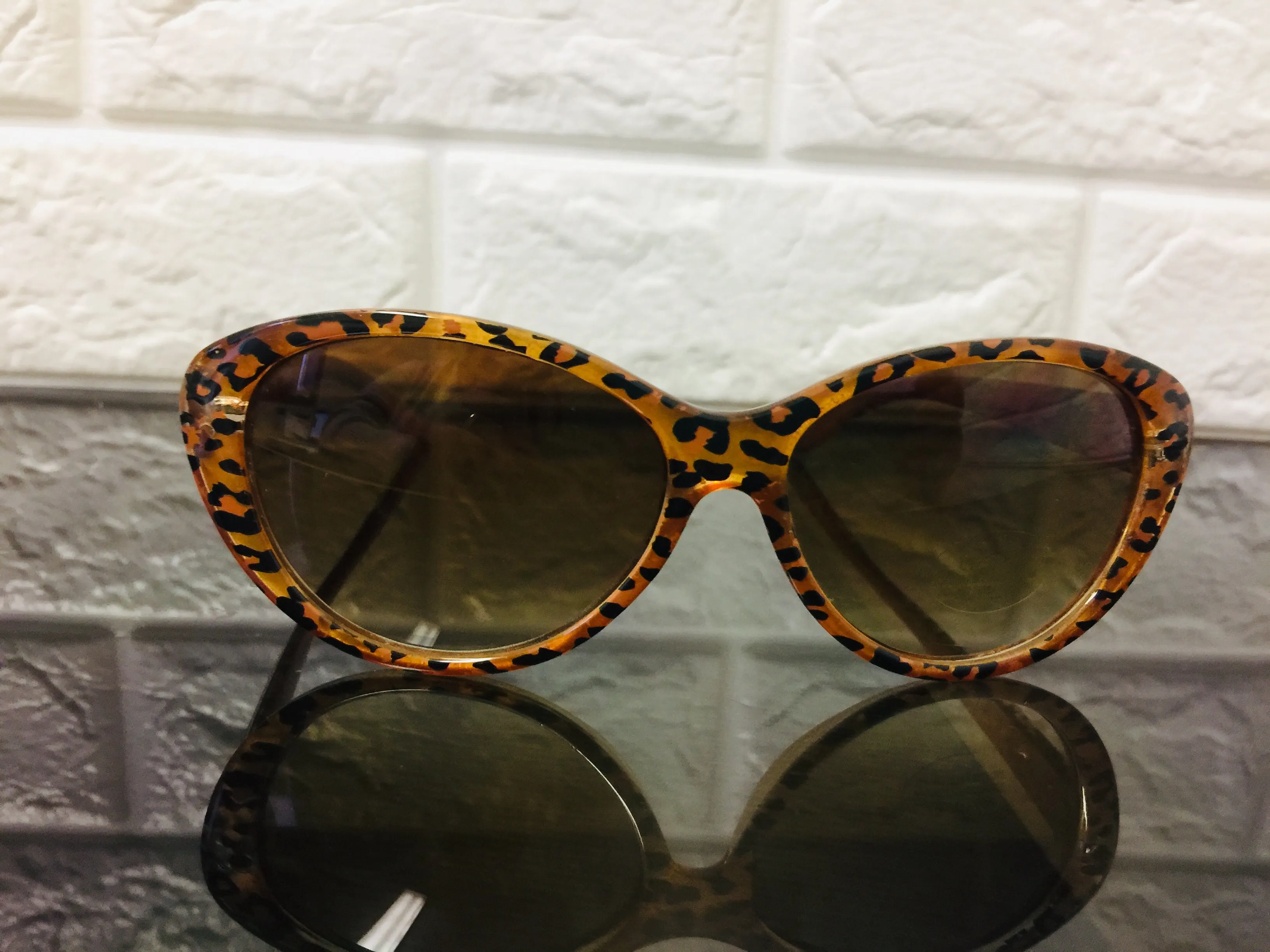 New Designer Rep. Sunglasses, 400 UV Protection! Stylish Gradient Lenses!