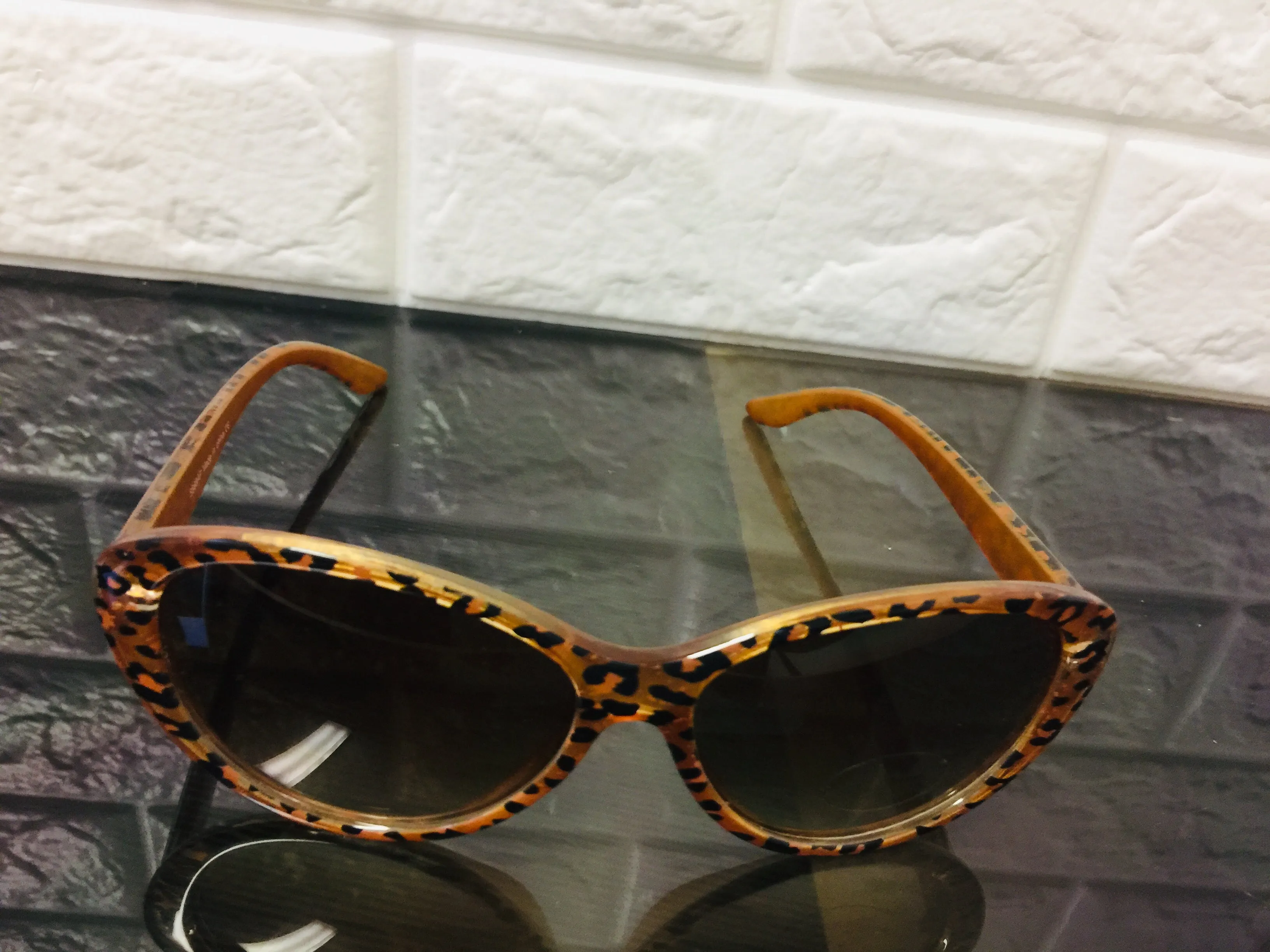 New Designer Rep. Sunglasses, 400 UV Protection! Stylish Gradient Lenses!
