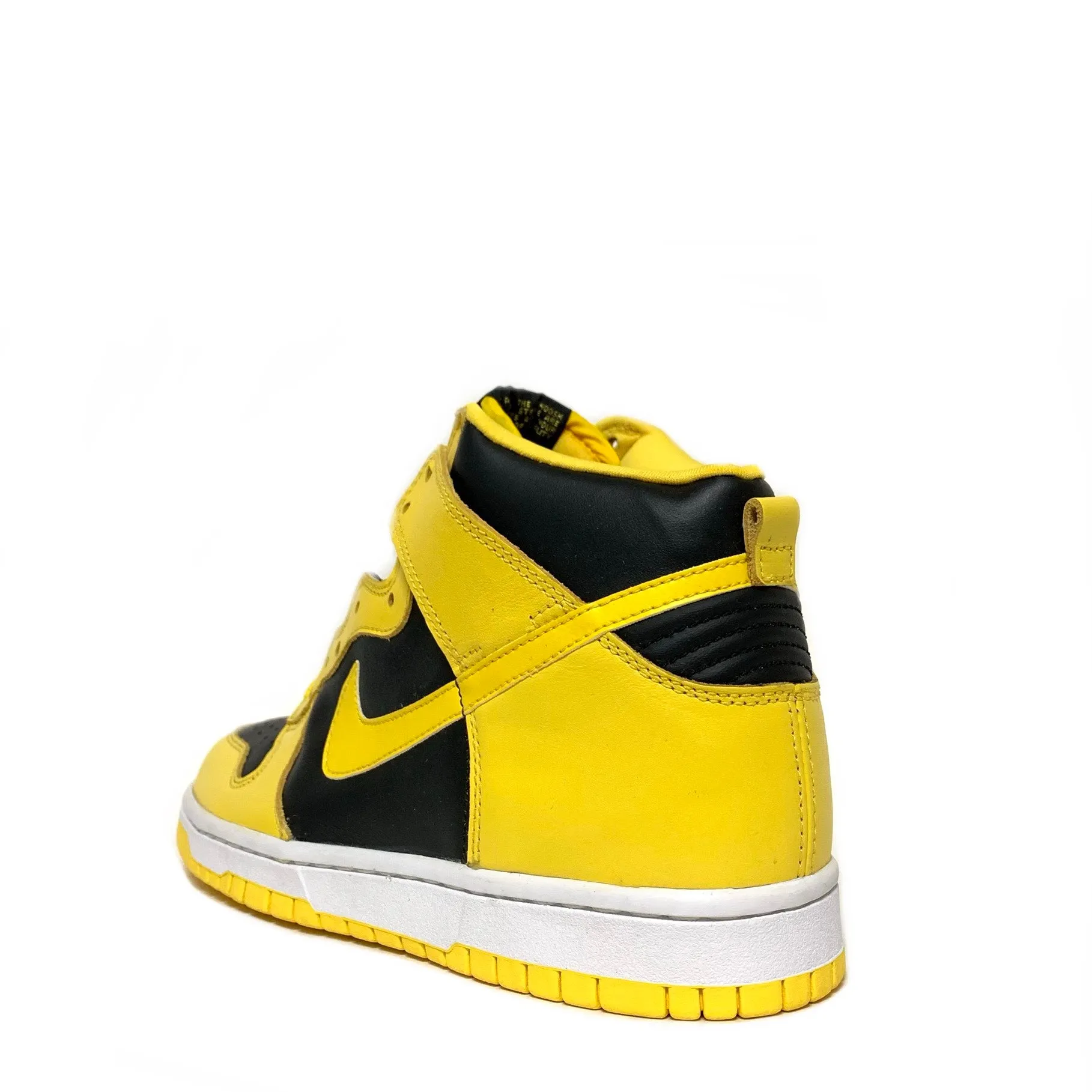 NIKE DUNK HIGH LE GOLDENROD