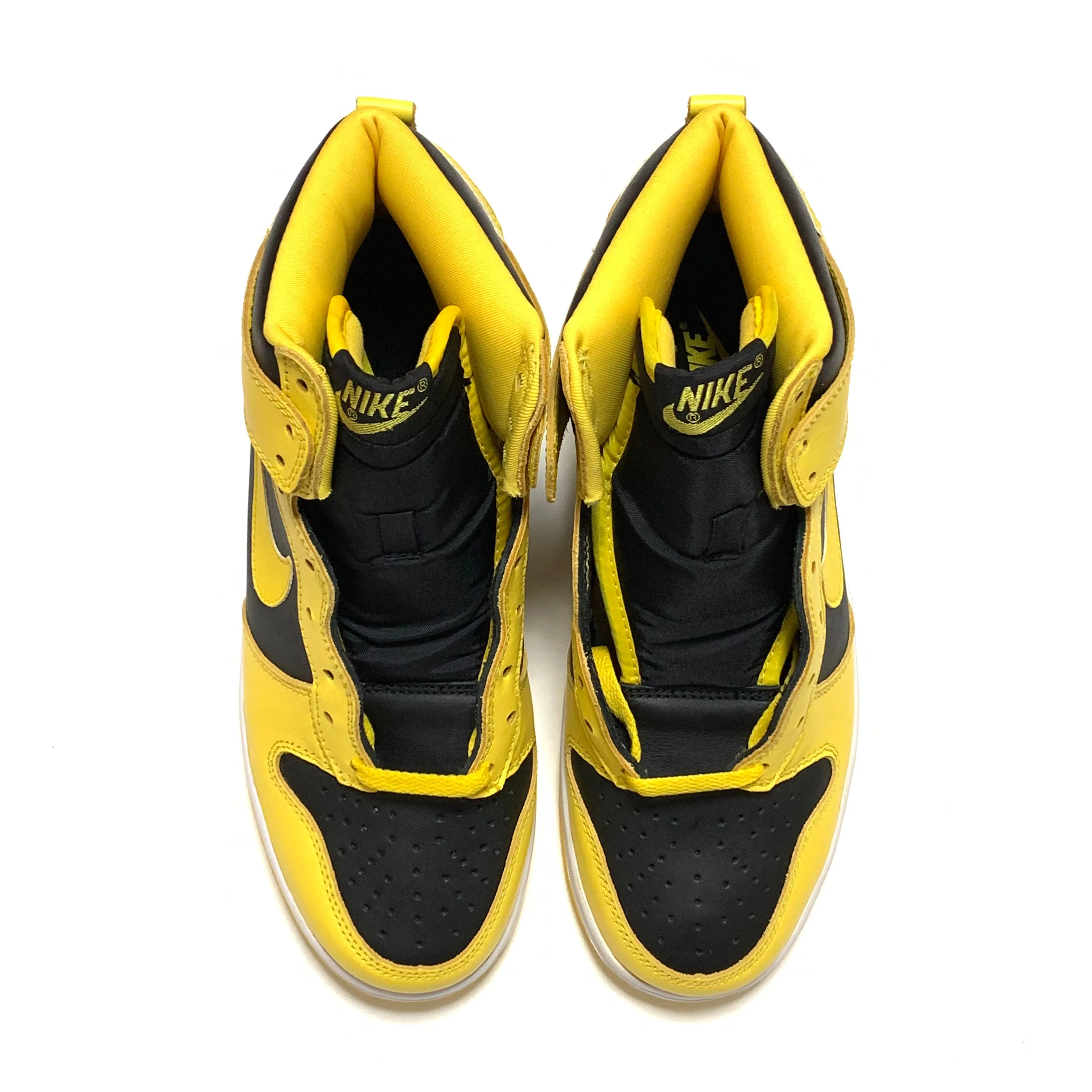 NIKE DUNK HIGH LE GOLDENROD