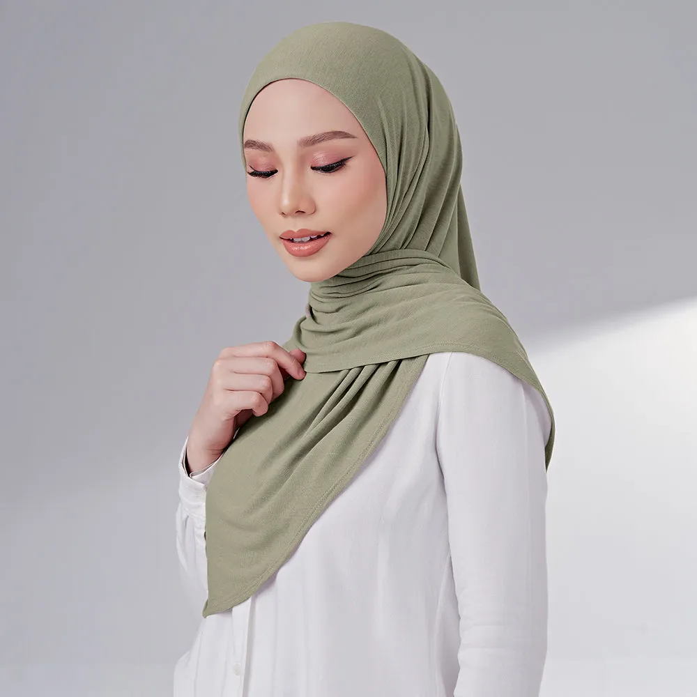 Niya in Sprig (Net)