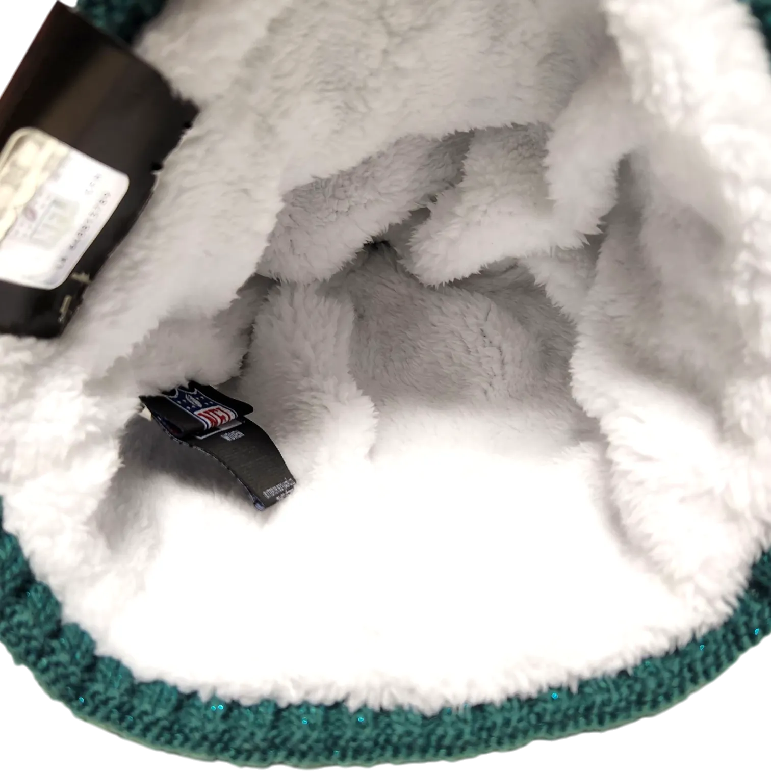 Philadelphia Eagles Cozy Cable Knit Pom Toque