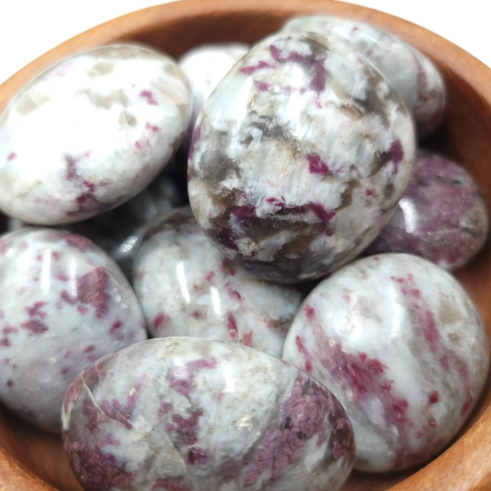 Pink Tourmaline Palm Stone Gallet