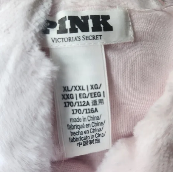 PINK VS Cozy Robe size XL/XXL NWT