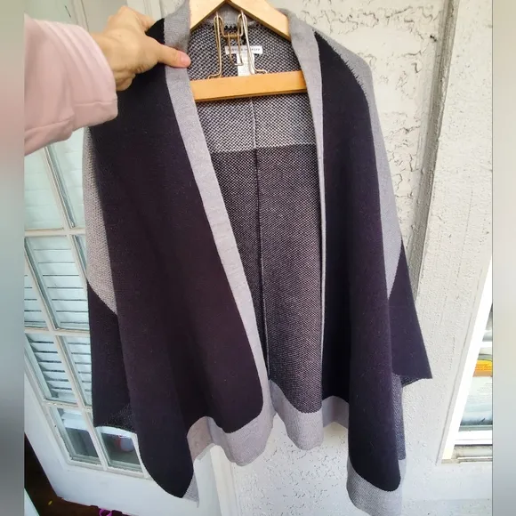 Rebecca Minkoff Black and Gray Colorblock Ruana Women's Sweater Poncho One Size