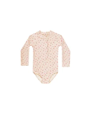 RYLEE   CRU- Cherries Delphine Rashguard One-Piece