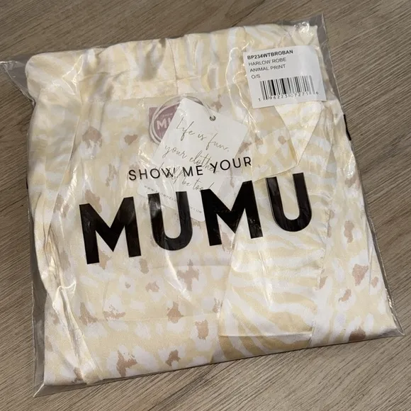 show me your mumu harlow robe animal print