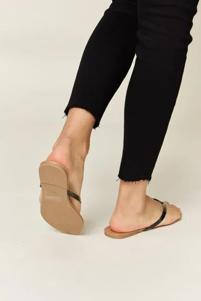 Simpli Leather Sandals