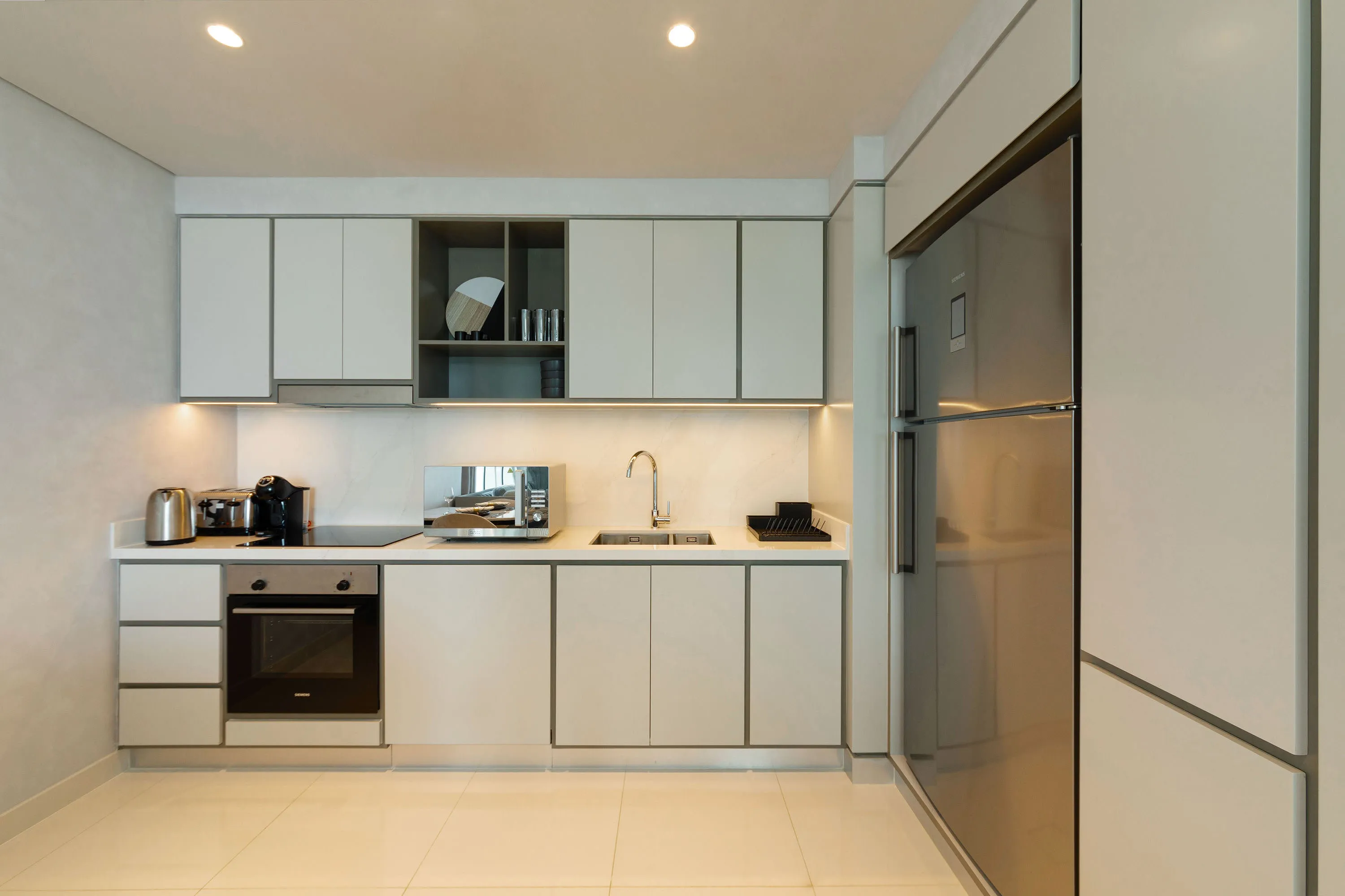 Stylish 2BR apt in Emaar Beachfront w/ stunning sea views