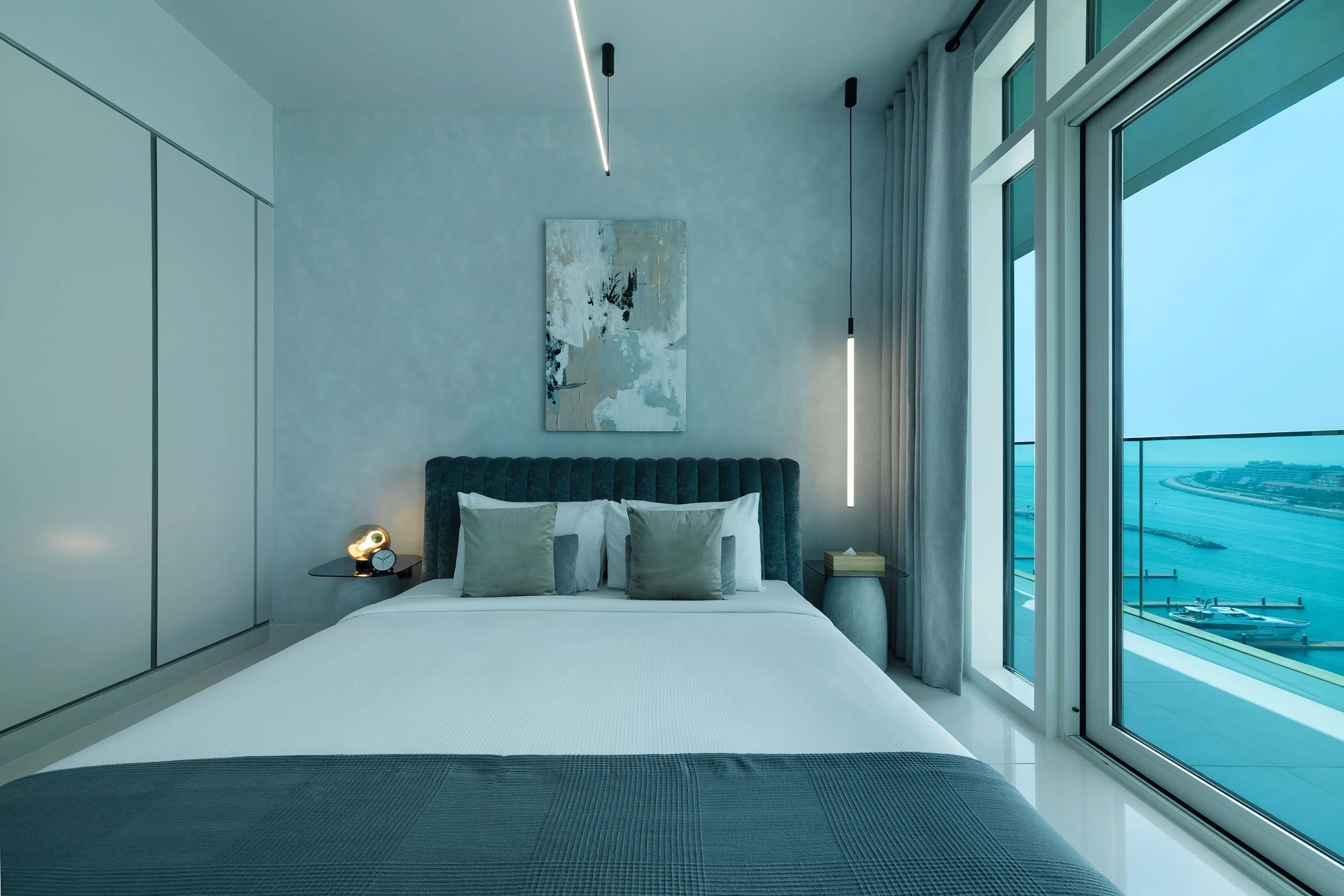 Stylish 2BR apt in Emaar Beachfront w/ stunning sea views