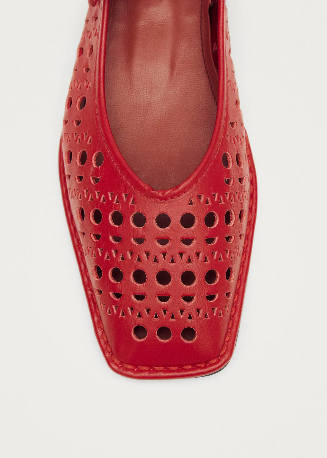 SWAY SLIT RED LEATHER BALLET FLATS