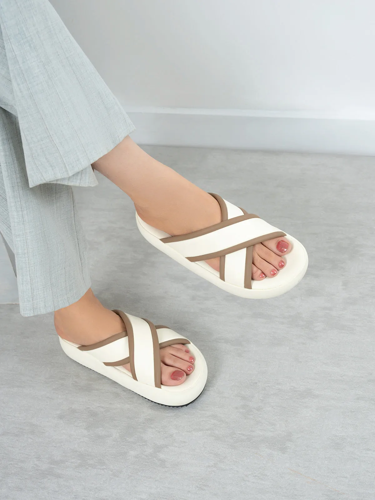 Womens "BOWIE" Cross Over Design Slippers