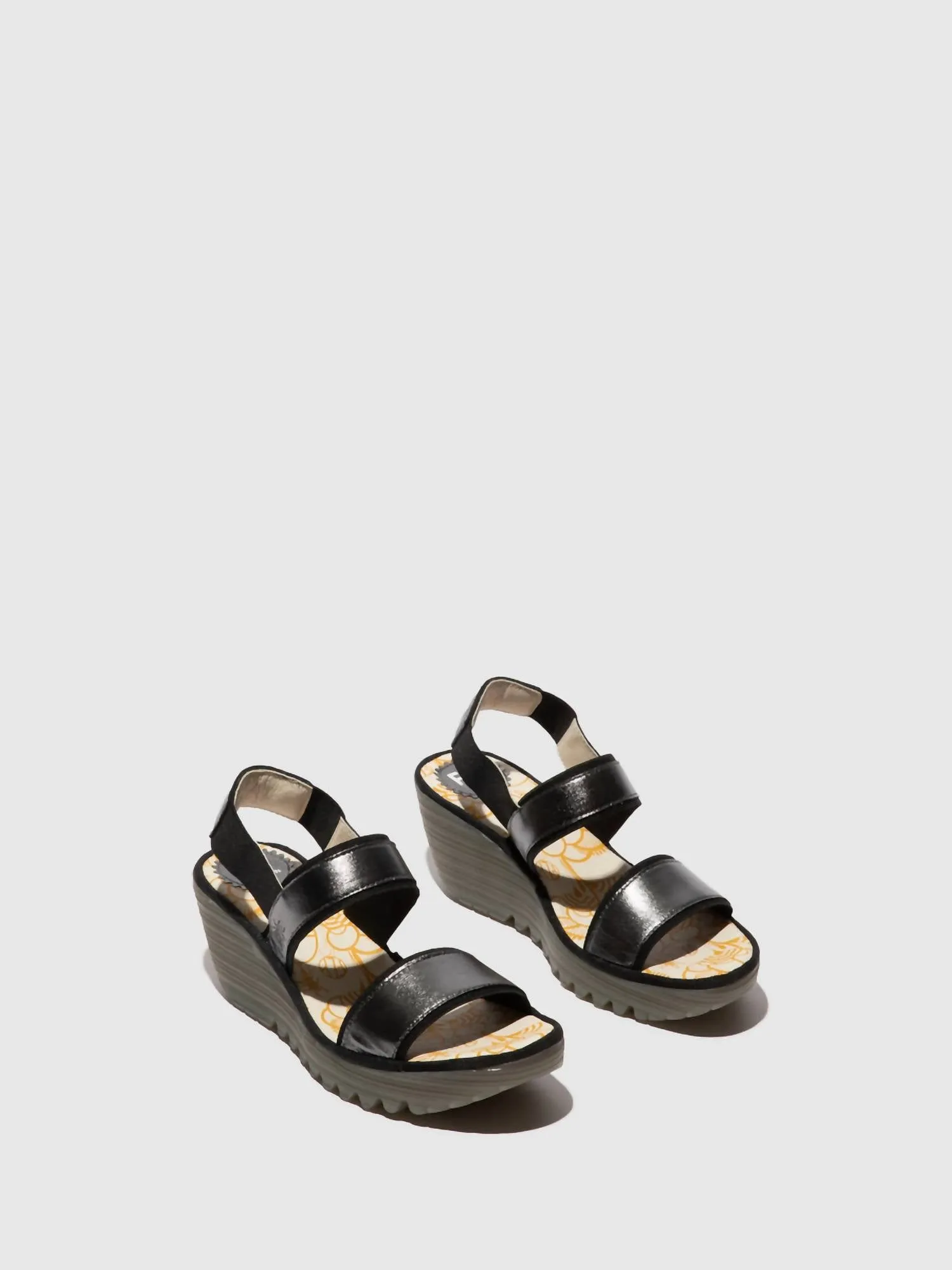 Women's Yaco Platform Wedge Sandal In Graphite