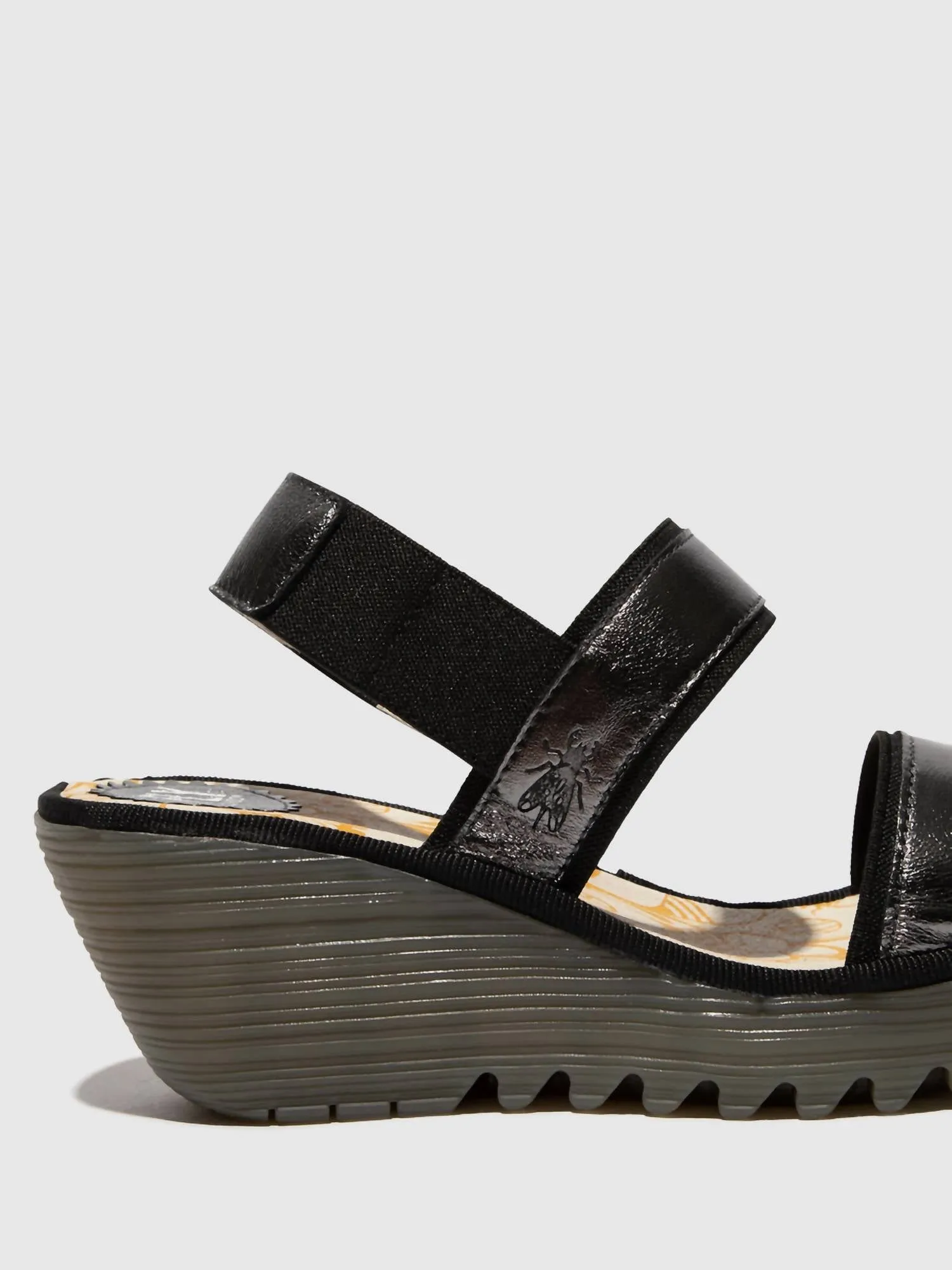 Women's Yaco Platform Wedge Sandal In Graphite
